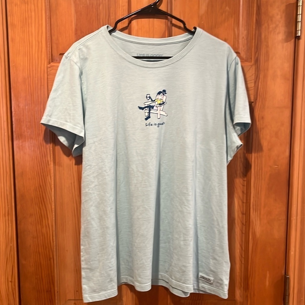 Life is good women’s short sleeve size xlarge .